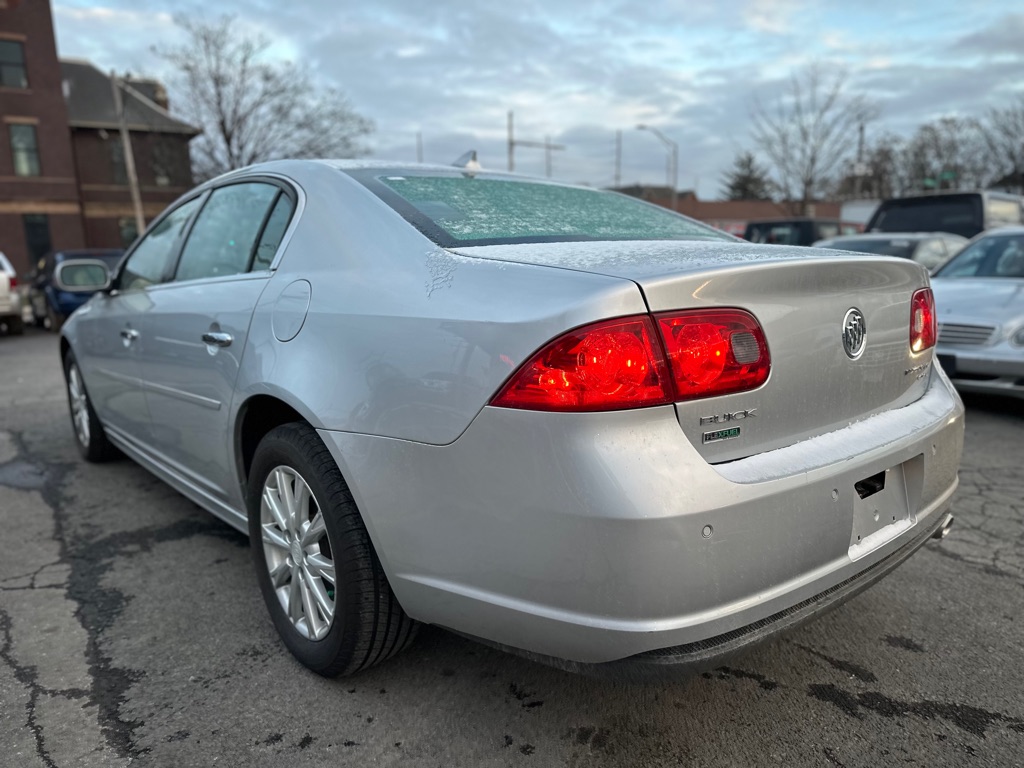 Photo 4 of this BUICK LUCERNE