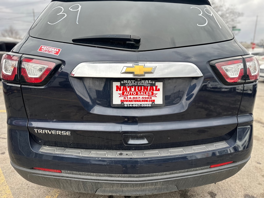 Photo 4 of this CHEVROLET TRAVERSE