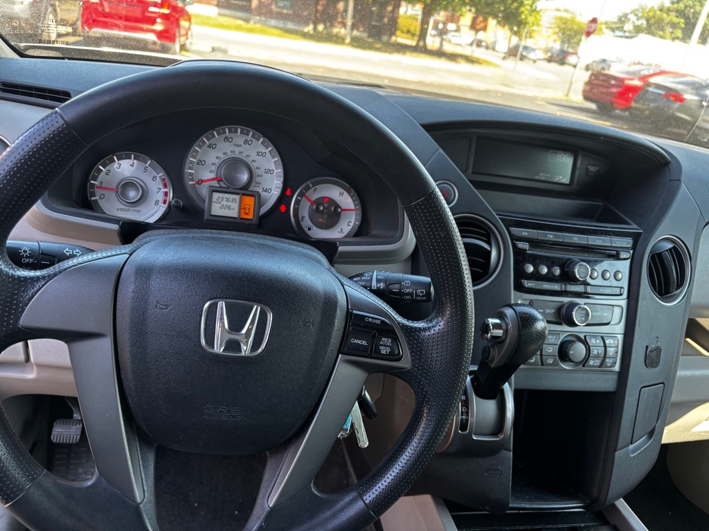Photo 5 of this HONDA PILOT
