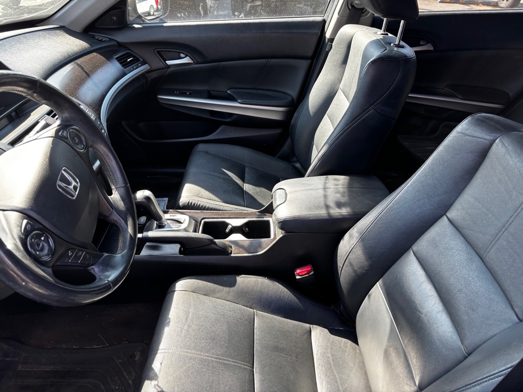 Photo 8 of this HONDA CROSSTOUR