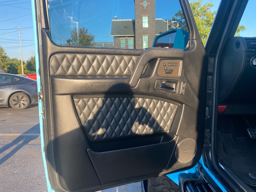 Photo 19 of this MERCEDES-BENZ G-CLASS SQUARE