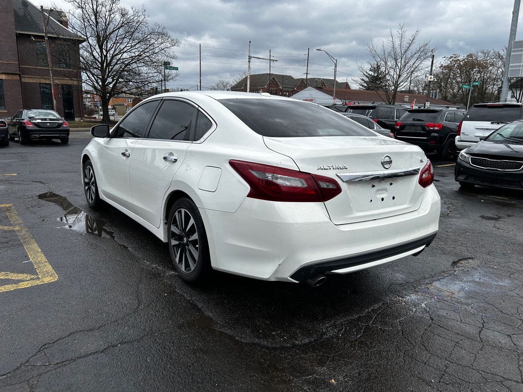 Photo 3 of this NISSAN ALTIMA