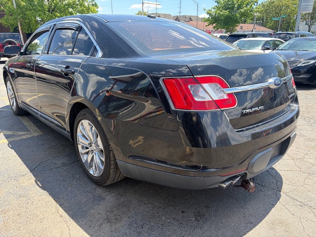 Photo 3 of this FORD TAURUS