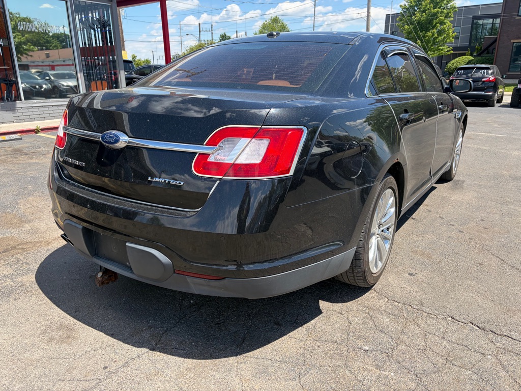 Photo 4 of this FORD TAURUS
