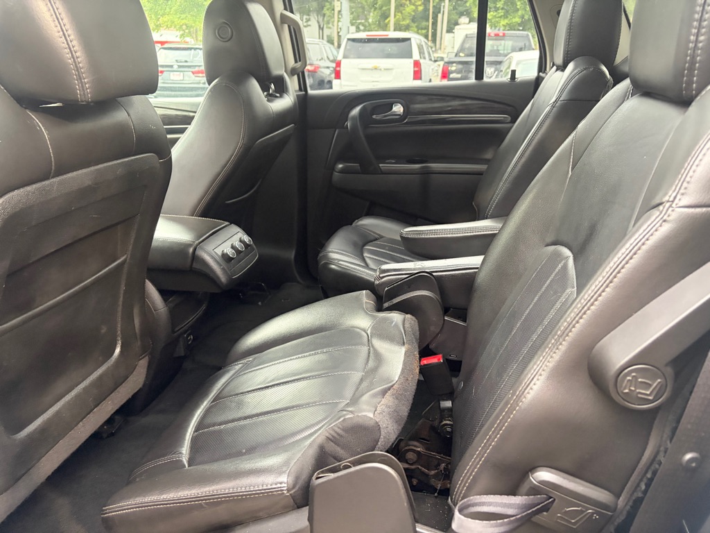 Photo 6 of this BUICK ENCLAVE