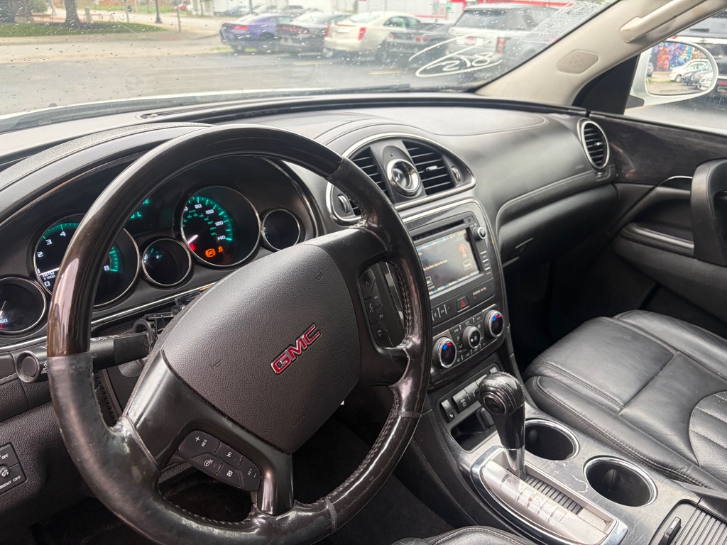 Photo 4 of this BUICK ENCLAVE