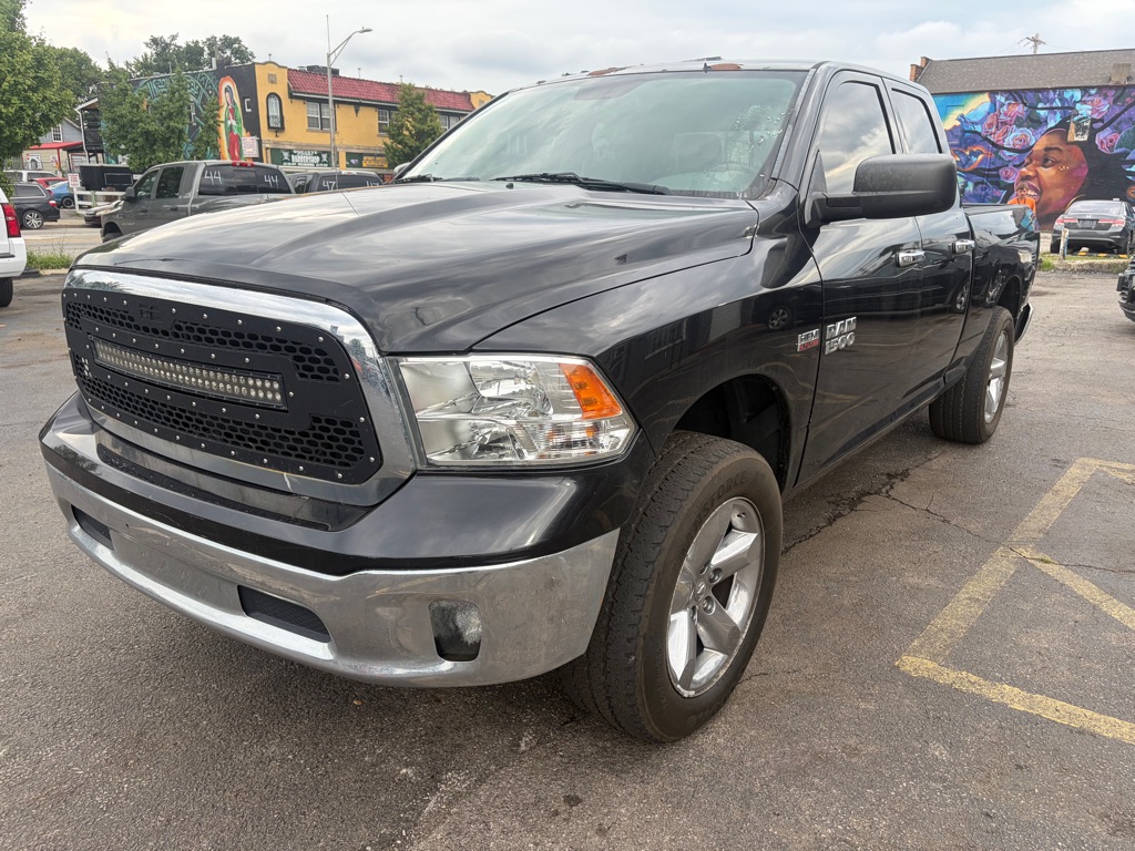 Photo 3 of this RAM 1500