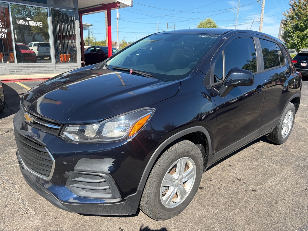 Photo 2 of this CHEVROLET TRAX