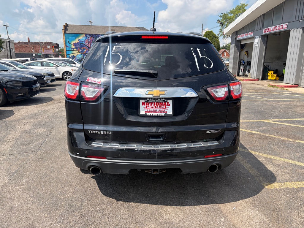 Photo 3 of this CHEVROLET TRAVERSE