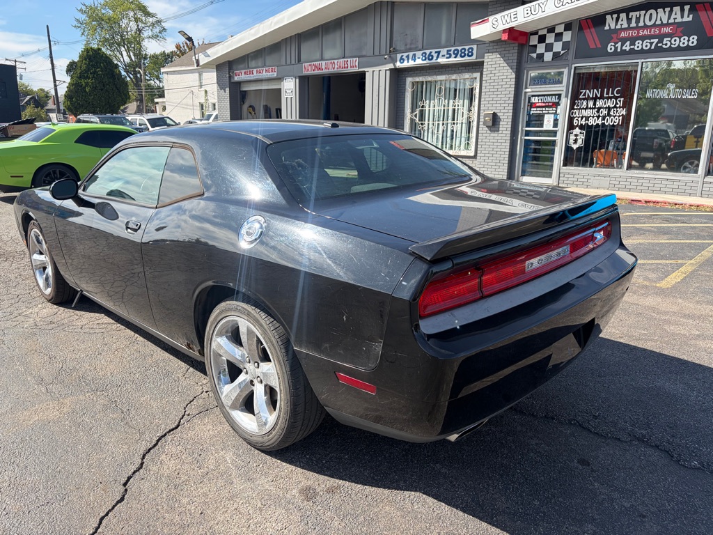 Photo 2 of this DODGE CHALLENGER