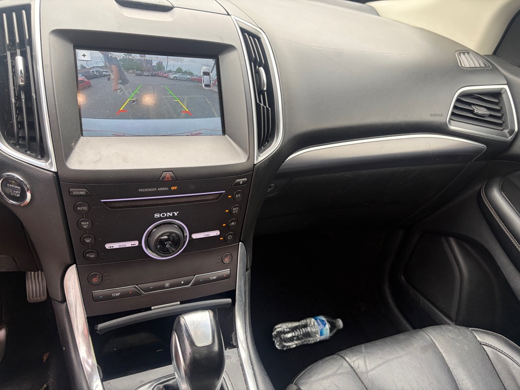 Photo 6 of this FORD EDGE