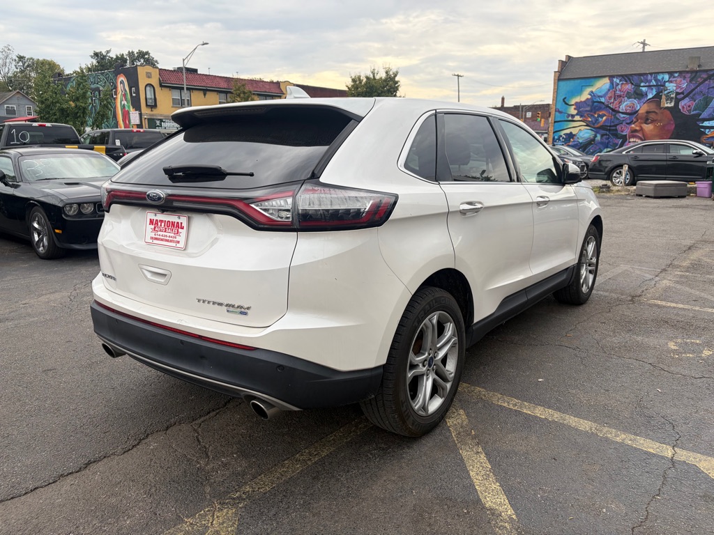 Photo 3 of this FORD EDGE