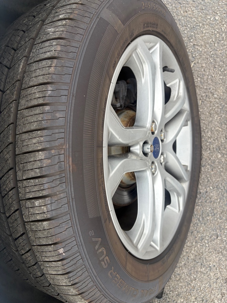 Photo 15 of this FORD EDGE