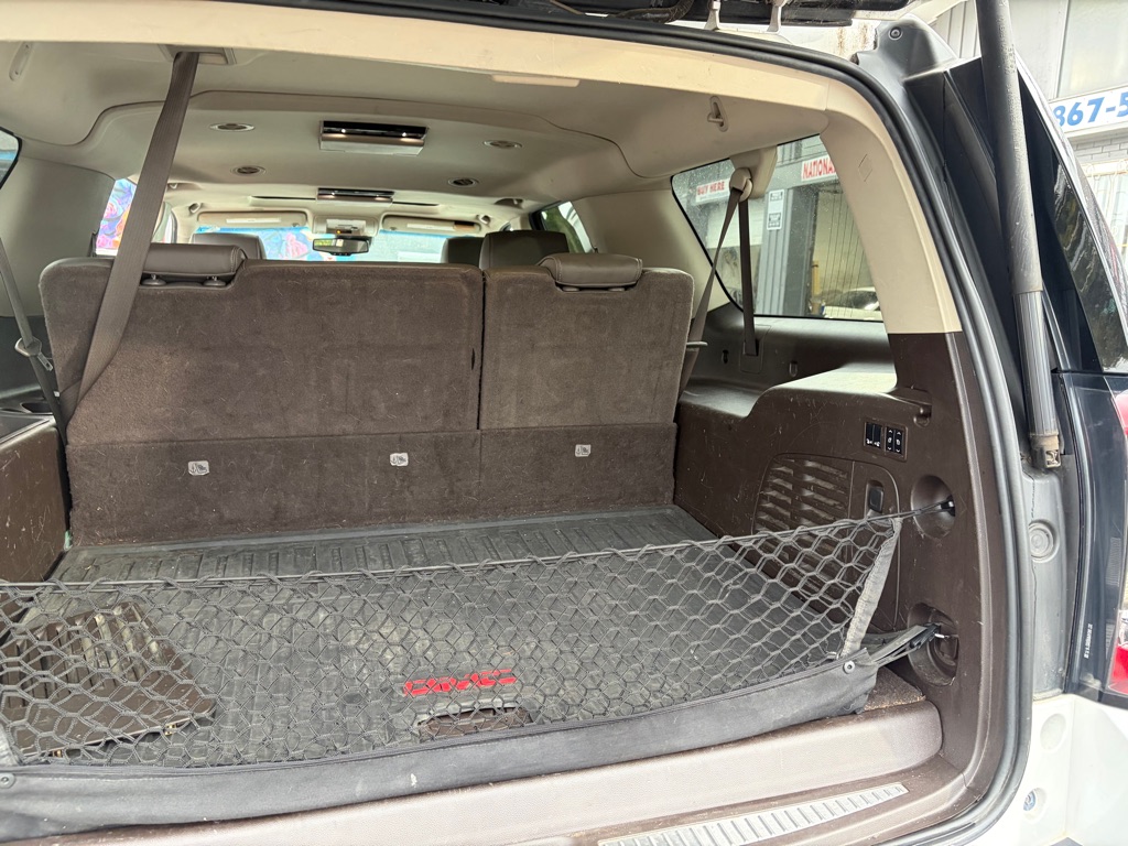 Photo 16 of this GMC YUKON XL