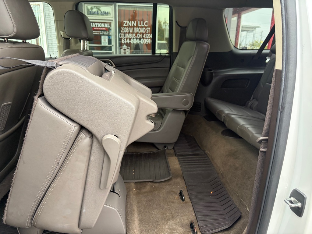 Photo 15 of this GMC YUKON XL