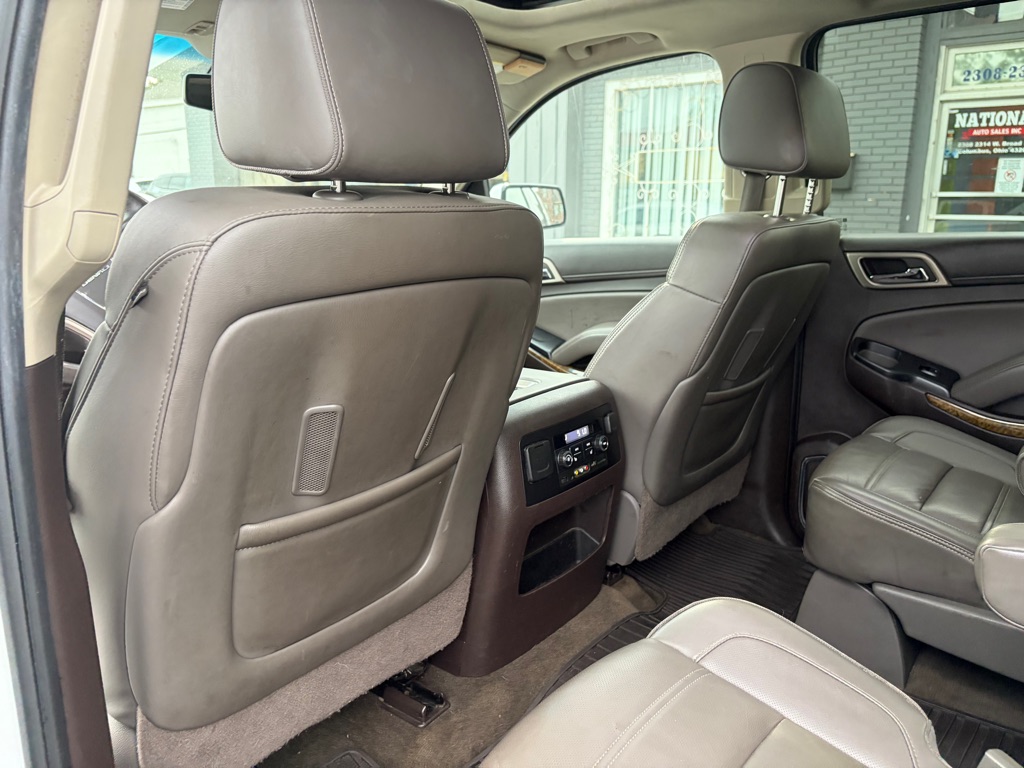Photo 12 of this GMC YUKON XL
