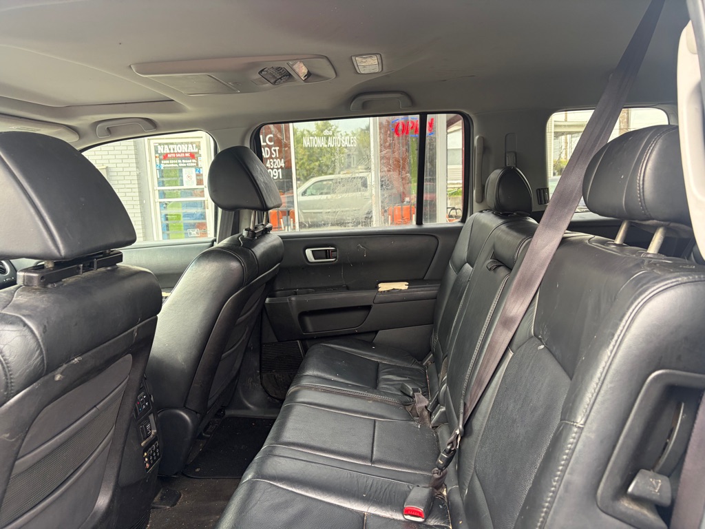 Photo 8 of this HONDA PILOT
