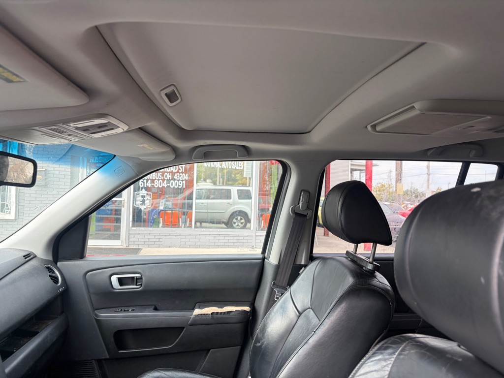 Photo 9 of this HONDA PILOT