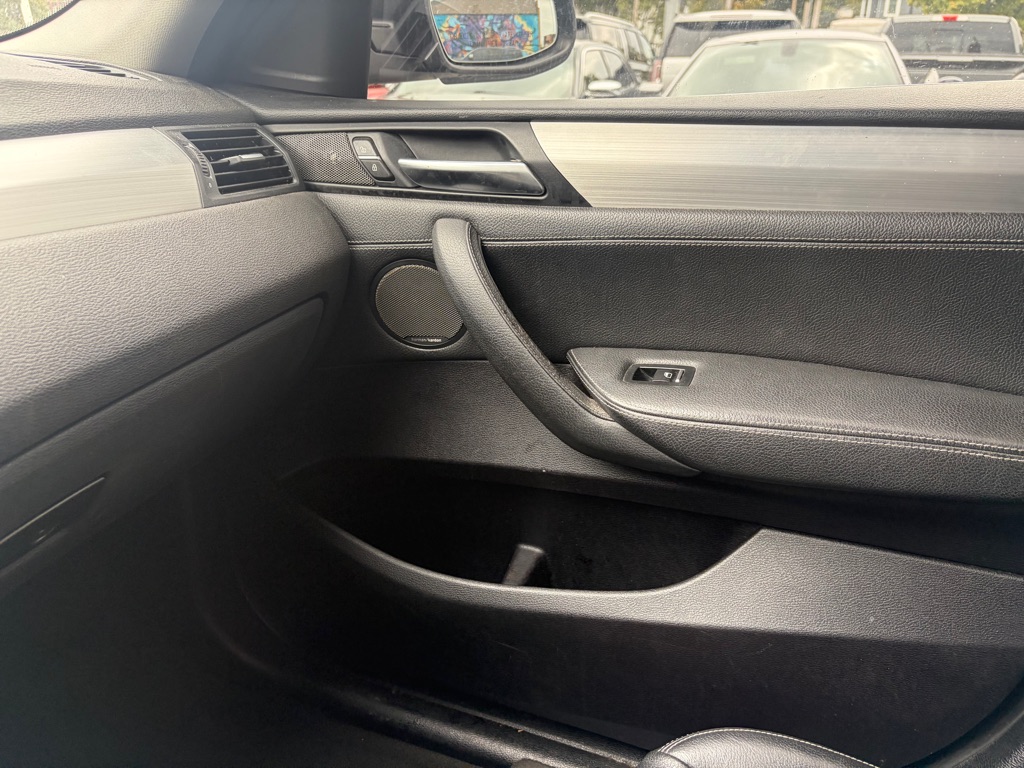 Photo 13 of this BMW X4