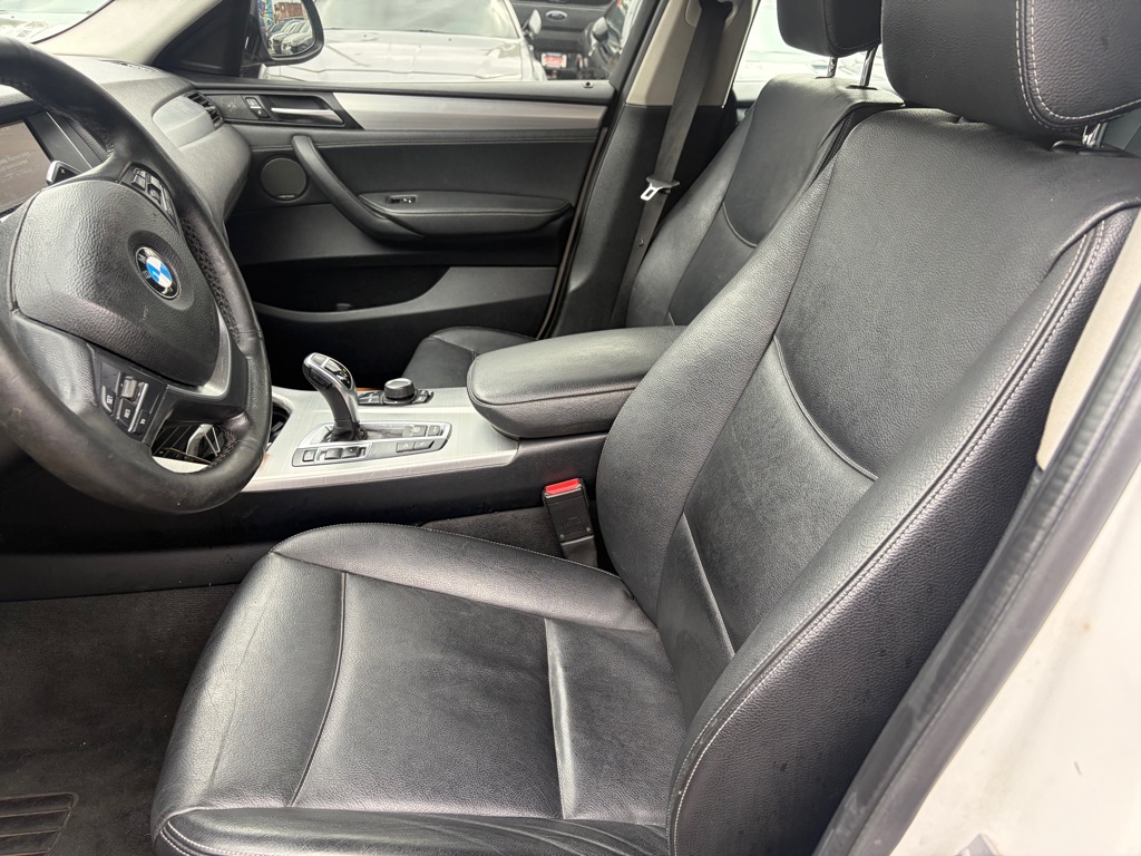 Photo 11 of this BMW X4