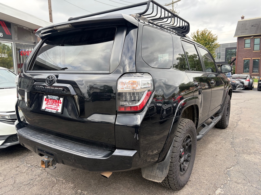 Photo 3 of this TOYOTA 4RUNNER