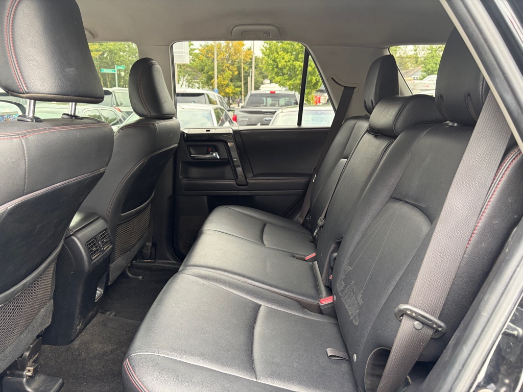 Photo 9 of this TOYOTA 4RUNNER