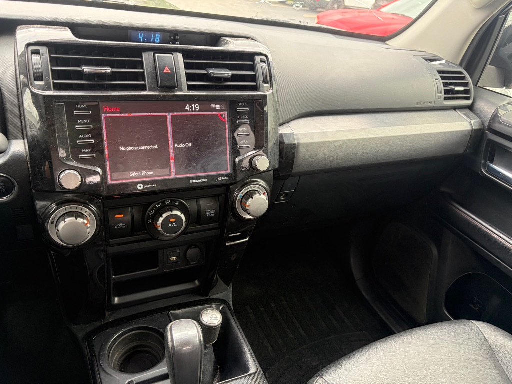 Photo 6 of this TOYOTA 4RUNNER