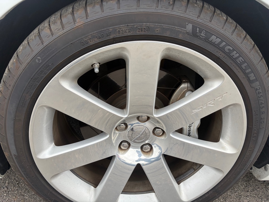 Photo 6 of this CHRYSLER 300