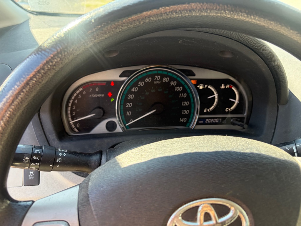 Photo 6 of this TOYOTA VENZA