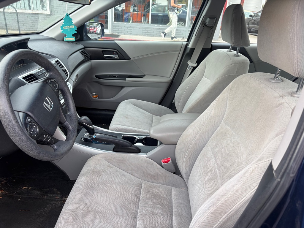 Photo 8 of this HONDA ACCORD
