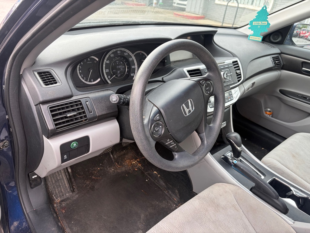 Photo 4 of this HONDA ACCORD