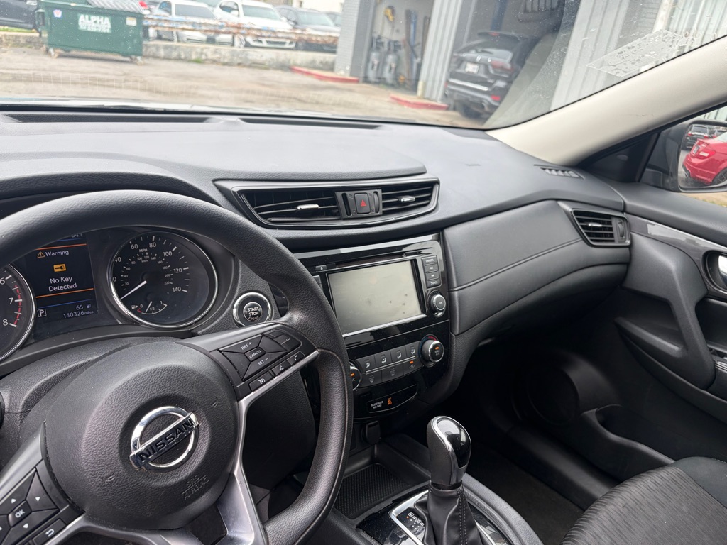 Photo 6 of this NISSAN ROGUE