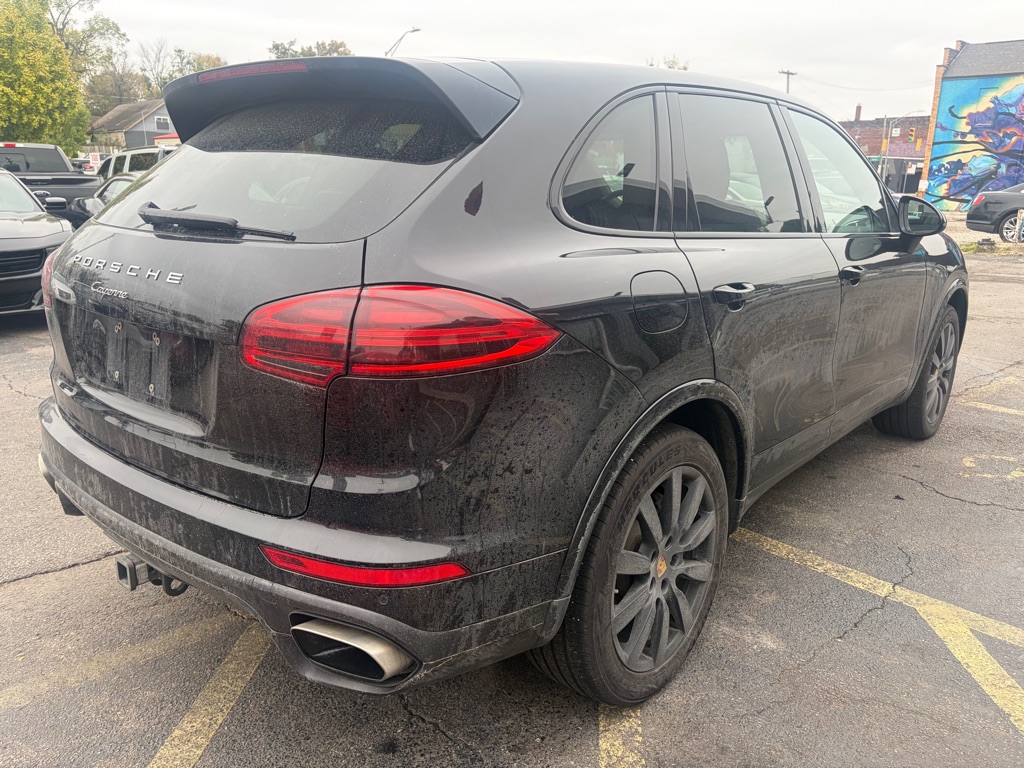 Photo 3 of this PORSCHE CAYENNE