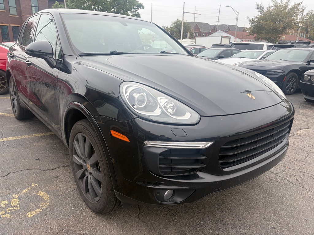 Photo 4 of this PORSCHE CAYENNE