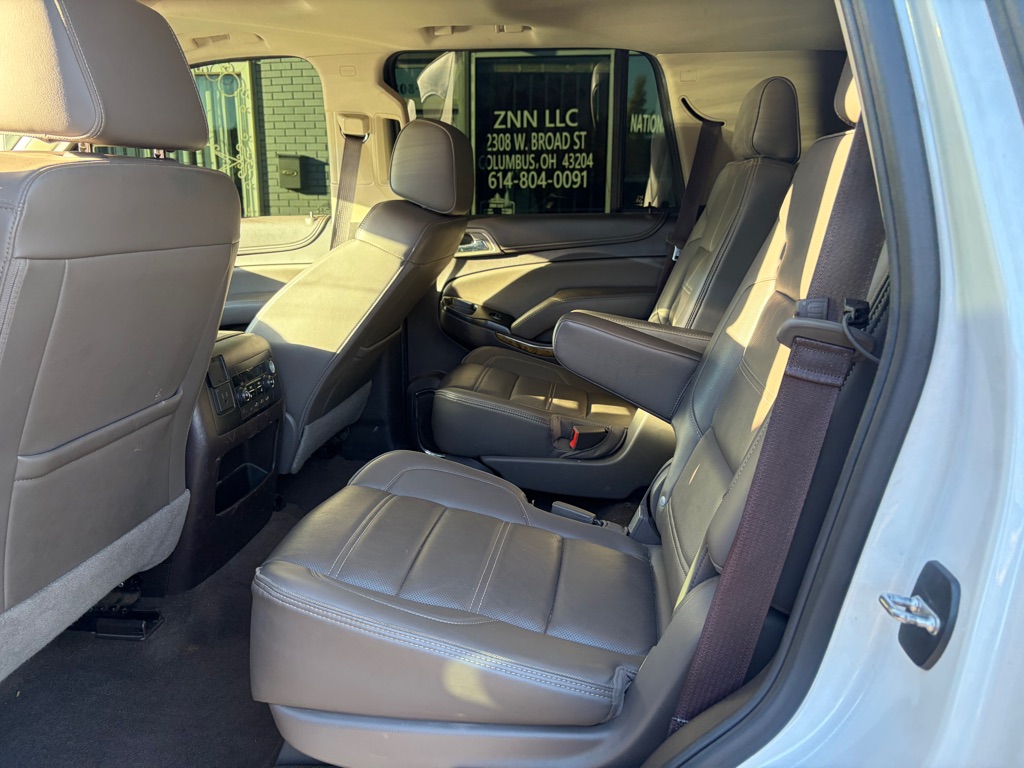 Photo 13 of this GMC YUKON