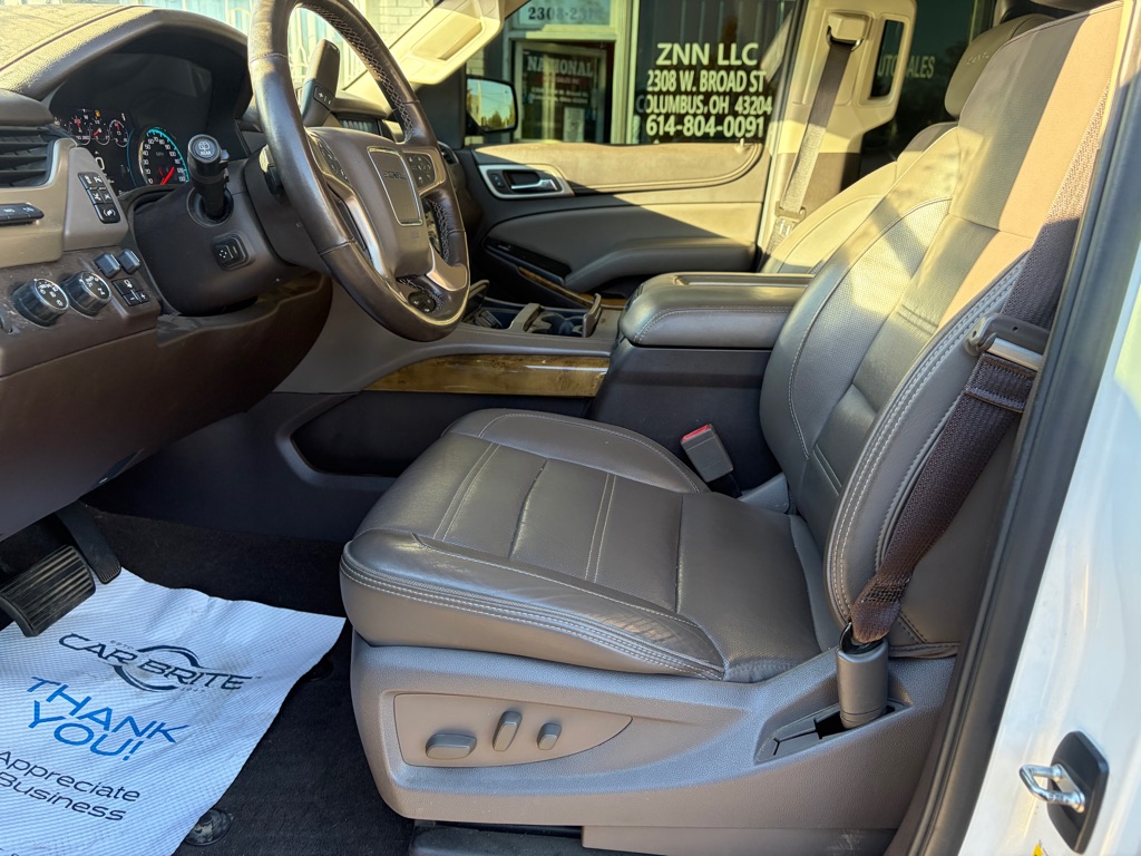 Photo 10 of this GMC YUKON