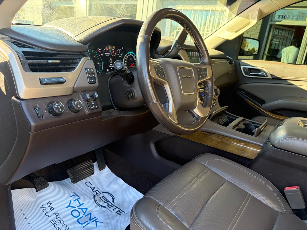 Photo 5 of this GMC YUKON