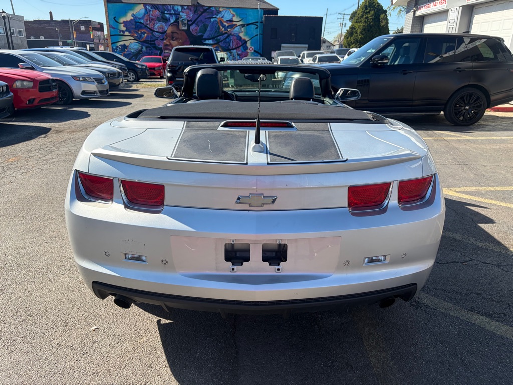Photo 4 of this CHEVROLET CAMARO