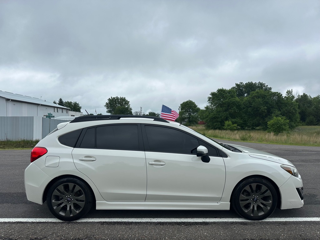 Photo 5 of this SUBARU IMPREZA