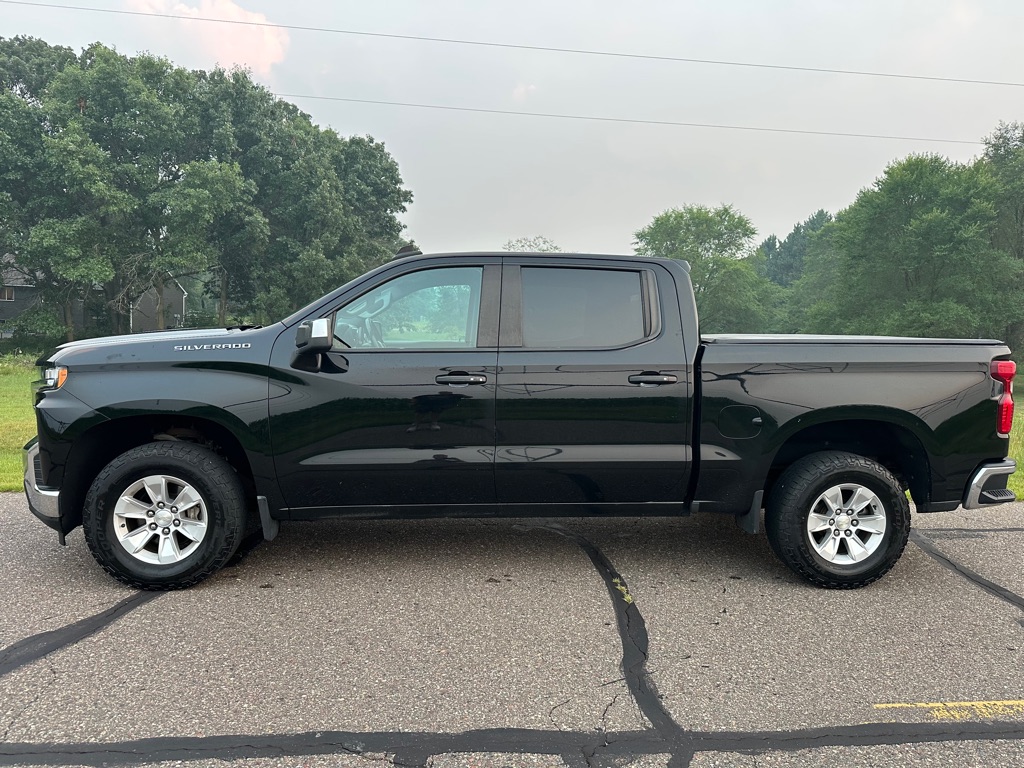 Photo 2 of this CHEVROLET SILVERADO 1500