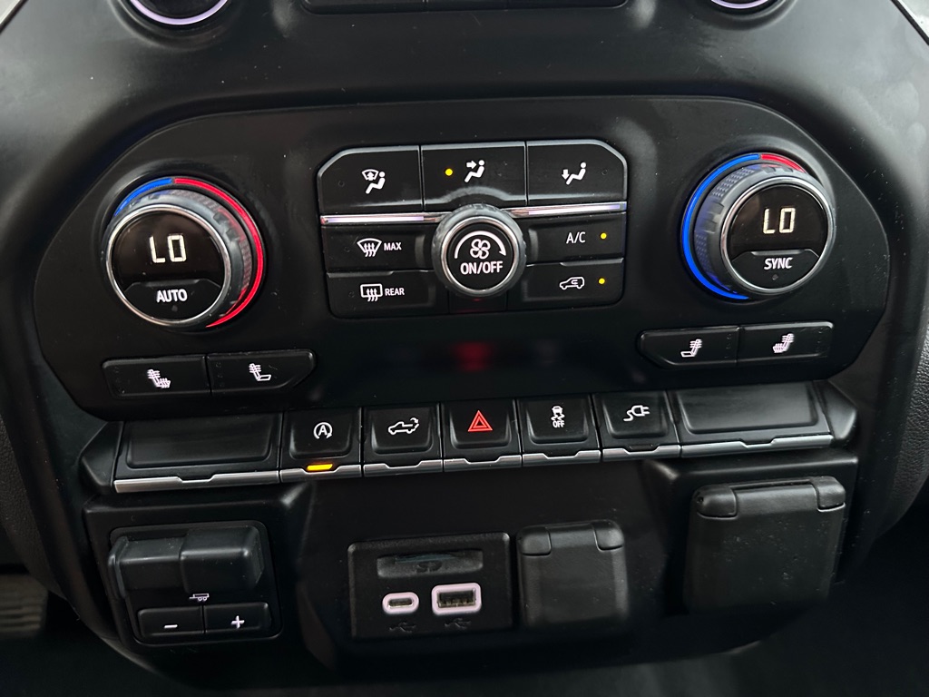 Photo 16 of this CHEVROLET SILVERADO 1500
