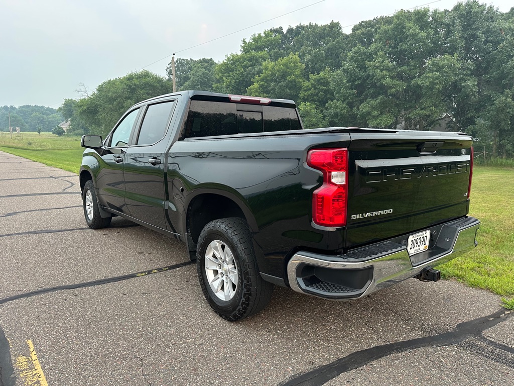 Photo 3 of this CHEVROLET SILVERADO 1500