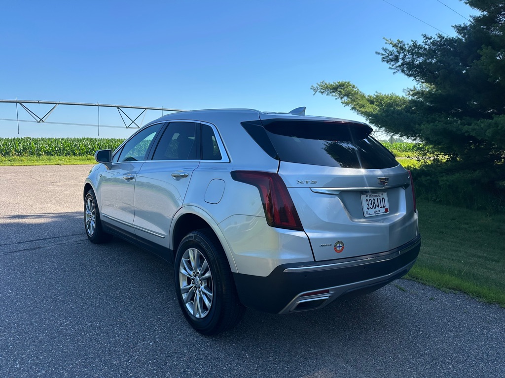Photo 3 of this CADILLAC XT5