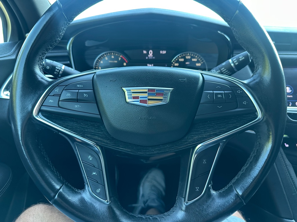 Photo 15 of this CADILLAC XT5