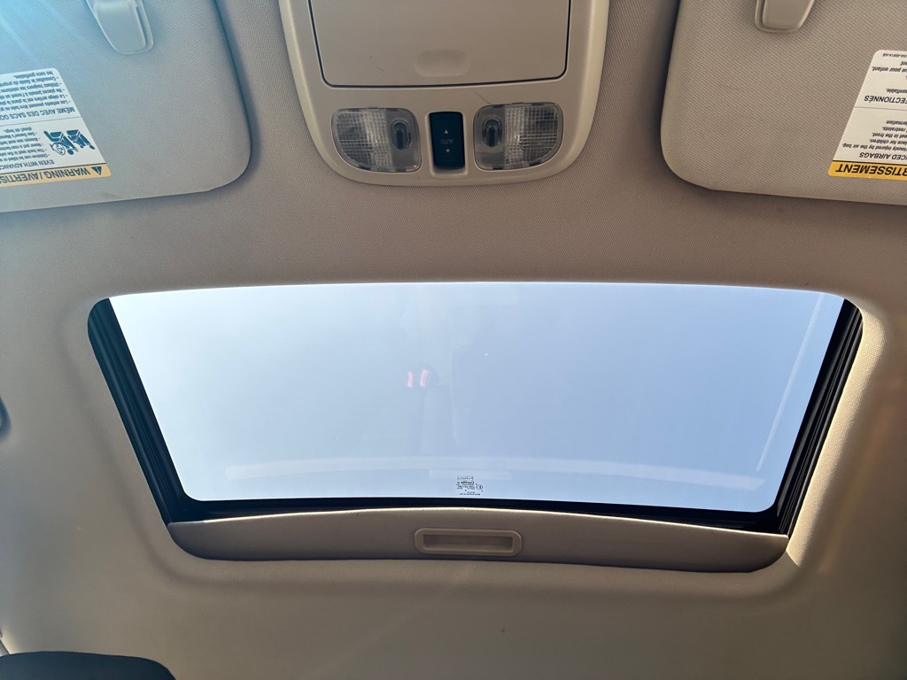 Photo 16 of this FORD FUSION