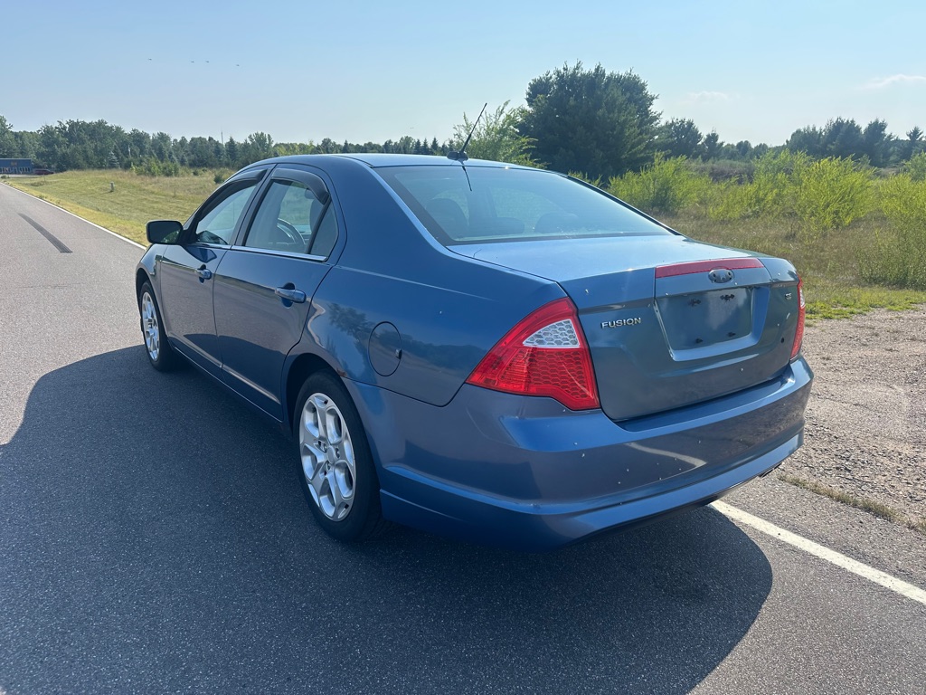 Photo 3 of this FORD FUSION
