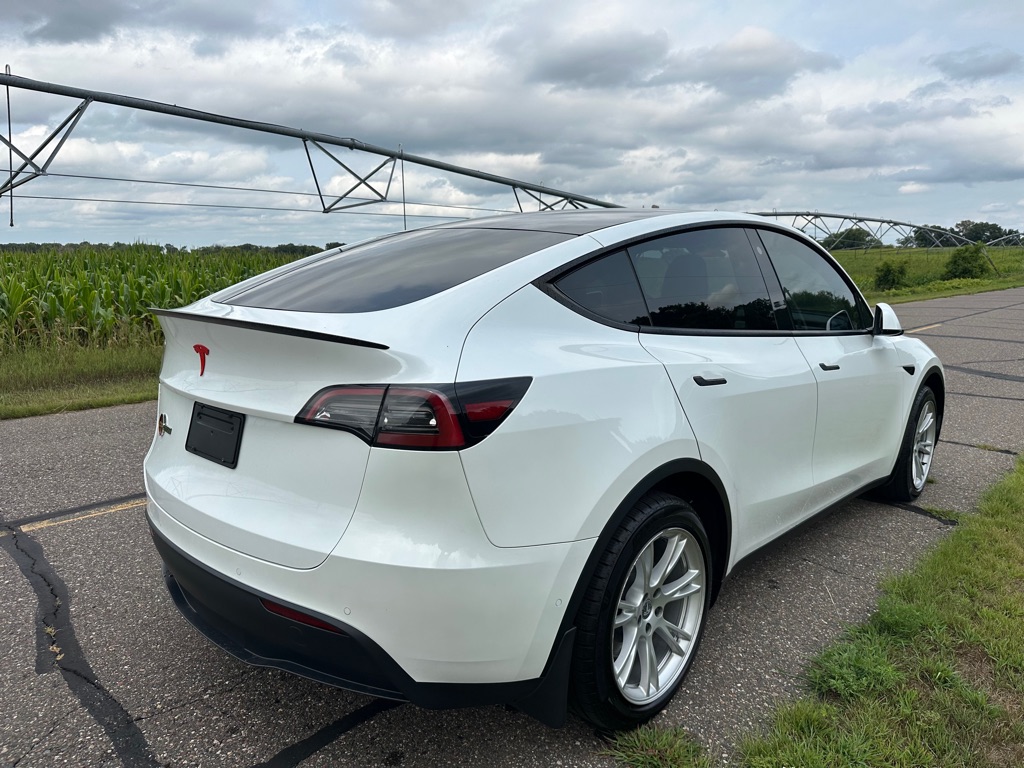 Photo 4 of this TESLA MODEL Y