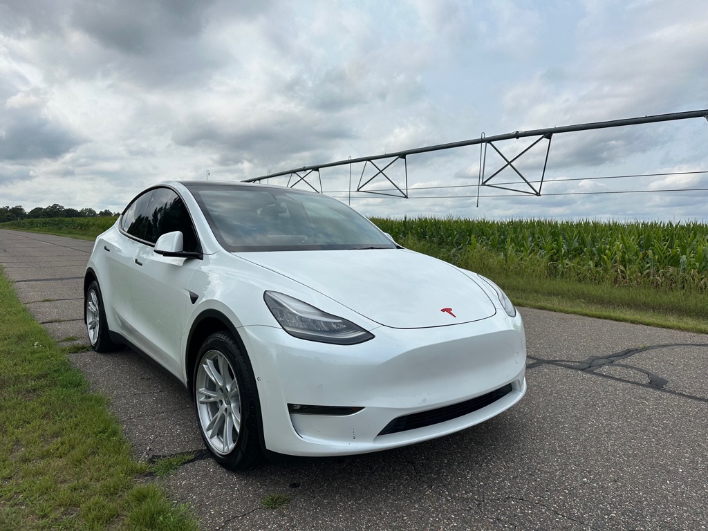 Photo 6 of this TESLA MODEL Y