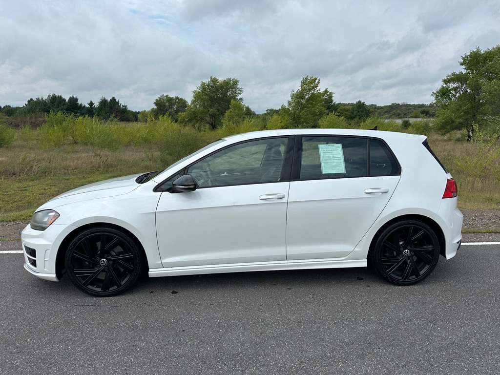 Photo 2 of this VOLKSWAGEN GOLF R