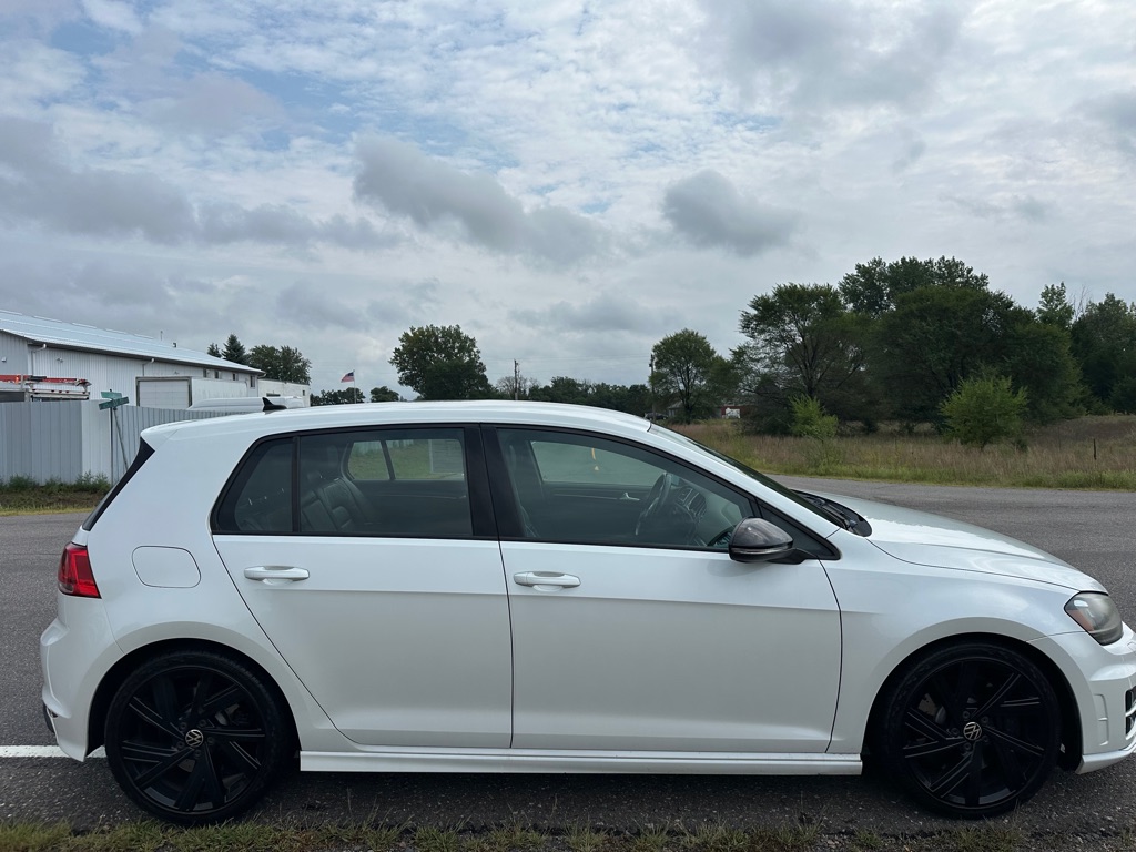 Photo 6 of this VOLKSWAGEN GOLF R